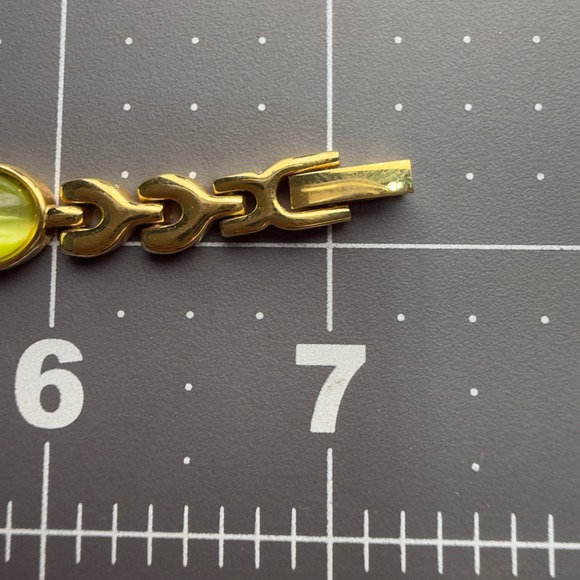 Vintage Gold Tone Multi Color Oval Cabochon Scarab Style Link Bracelet Glass - Picture 9 of 9